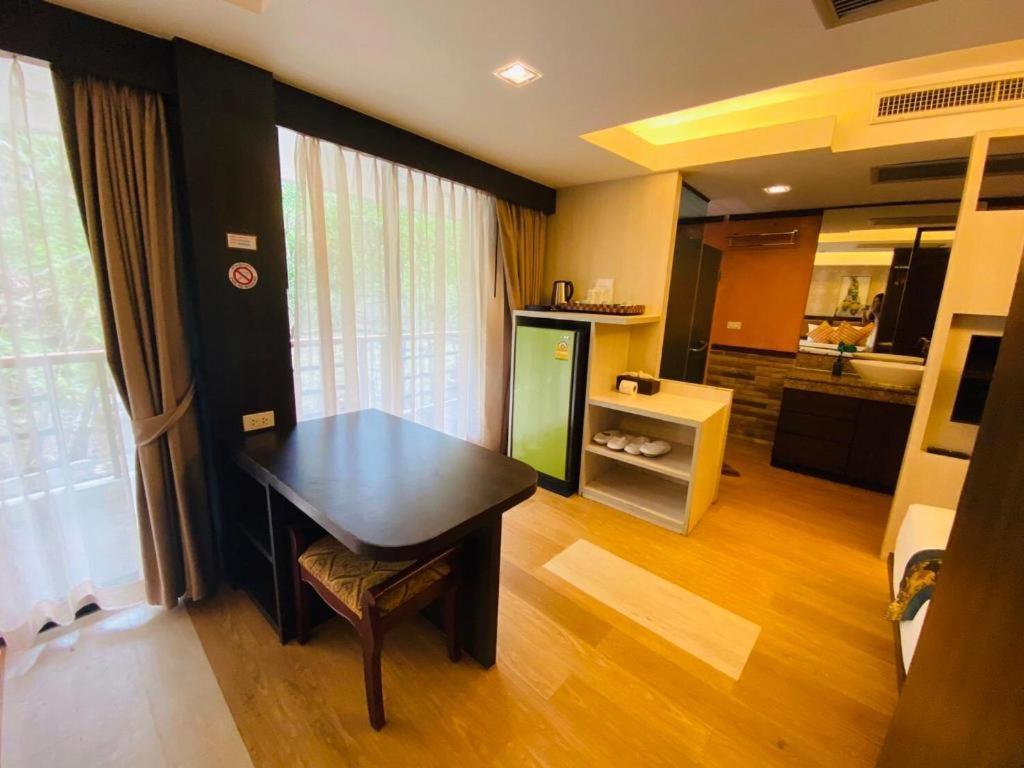 Phi Phi Nice Beach Hotel Hip Екстер'єр фото